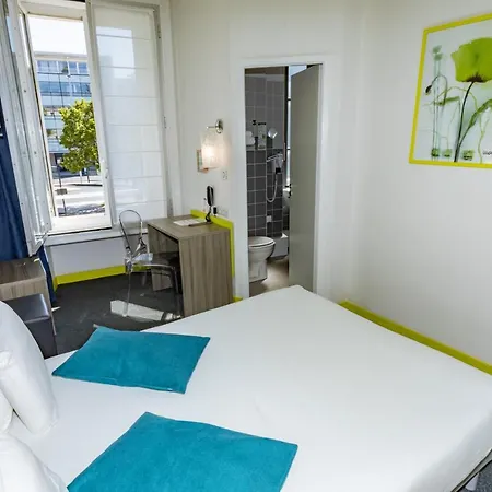 Otel De Champagne