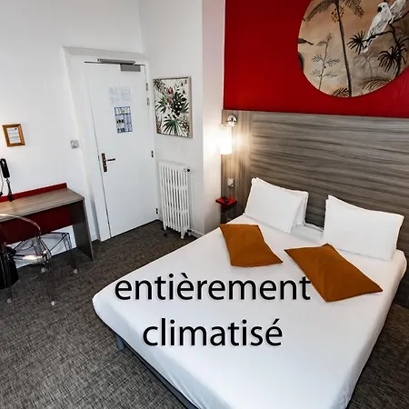 De Champagne Hotel 3*