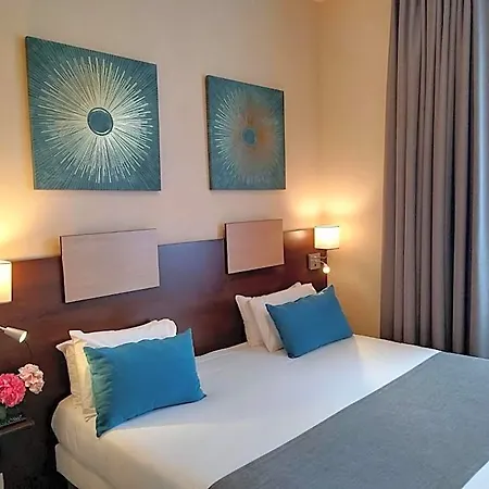 Hotel De Champagne 3*