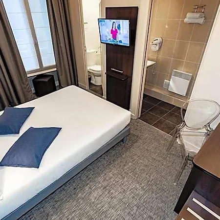 Hotel De Champagne 3*