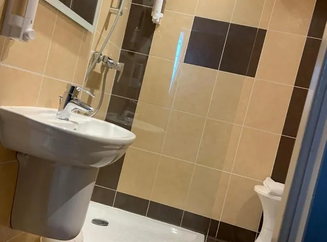 De Champagne Otel Angers