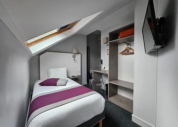 Otel De Champagne 3*